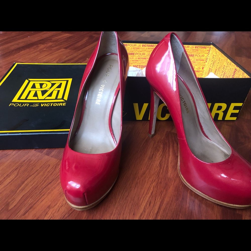 Red Heels - Picture 2 of 3